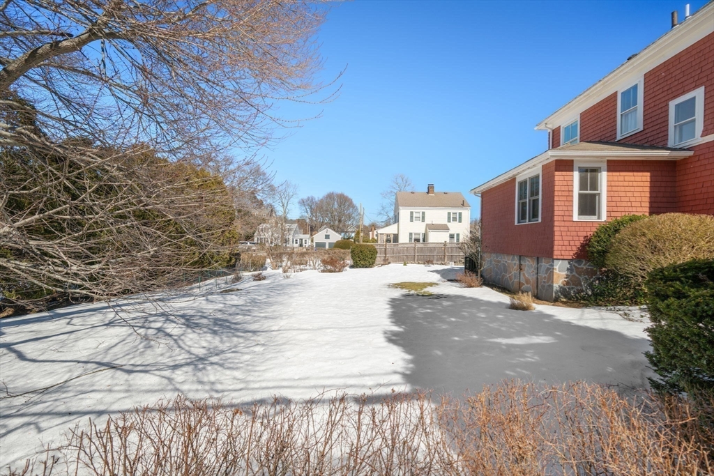 27 Evans Rd.