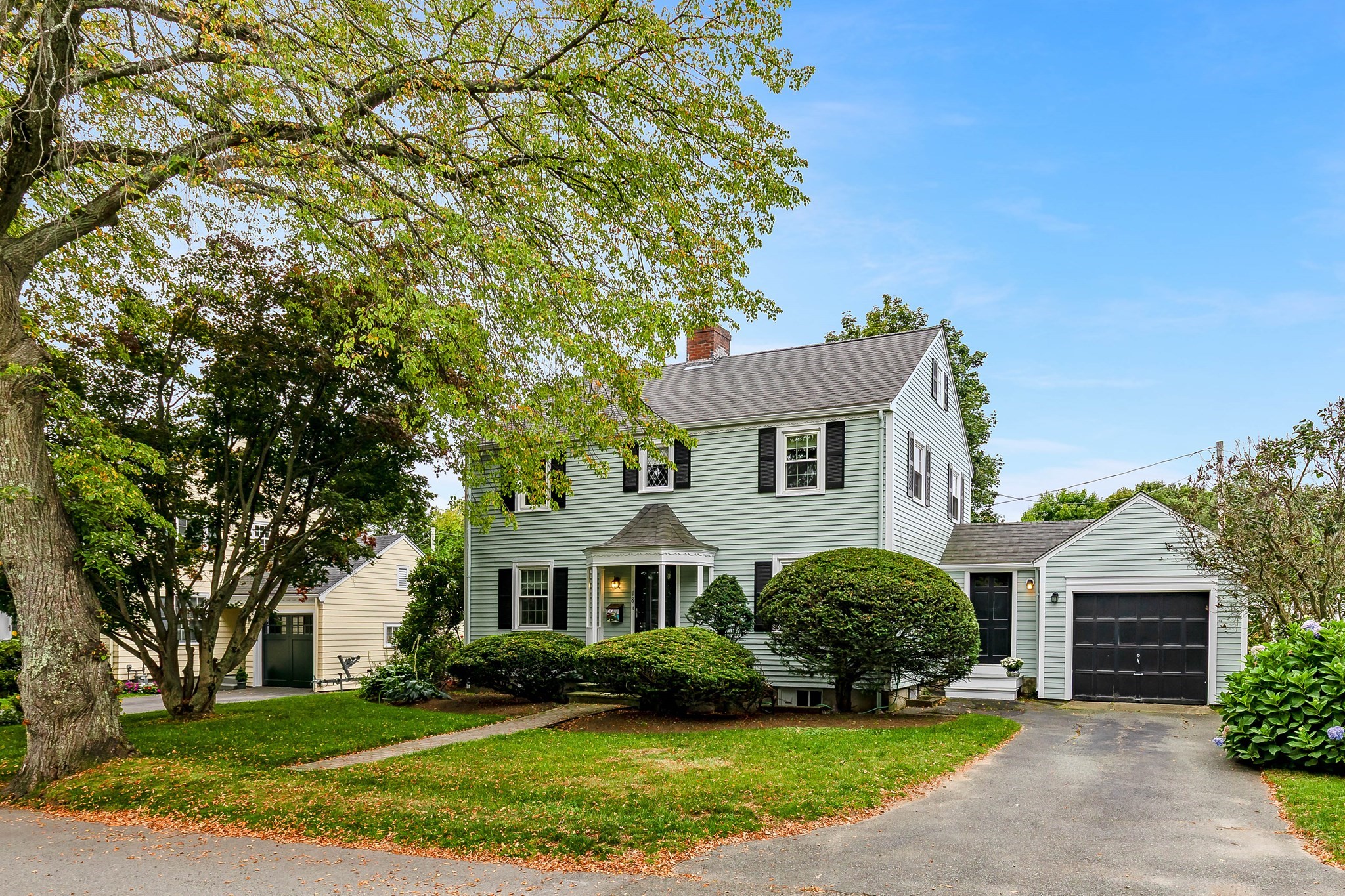 18 Mohawk Rd Marblehead MA