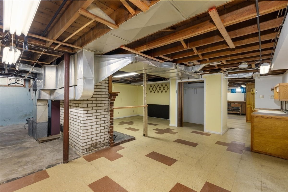 4 Oakhurst Rd
