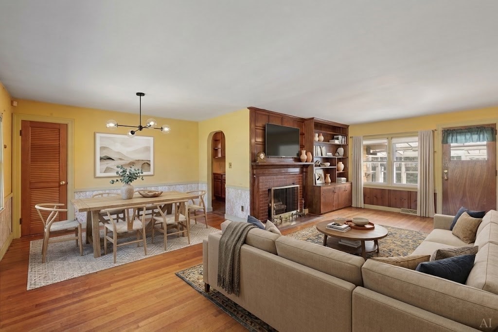 4 Oakhurst Rd