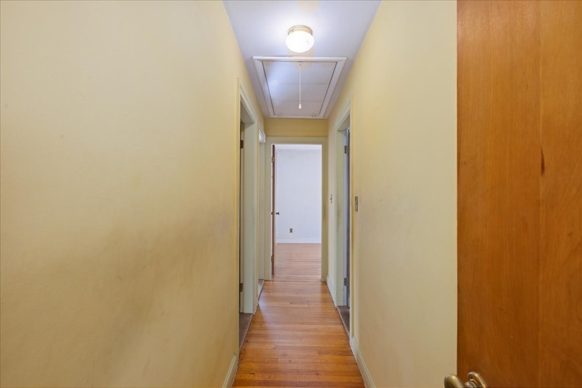 4 Oakhurst Rd