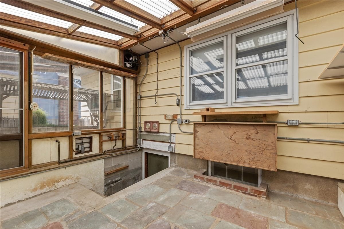 4 Oakhurst Rd