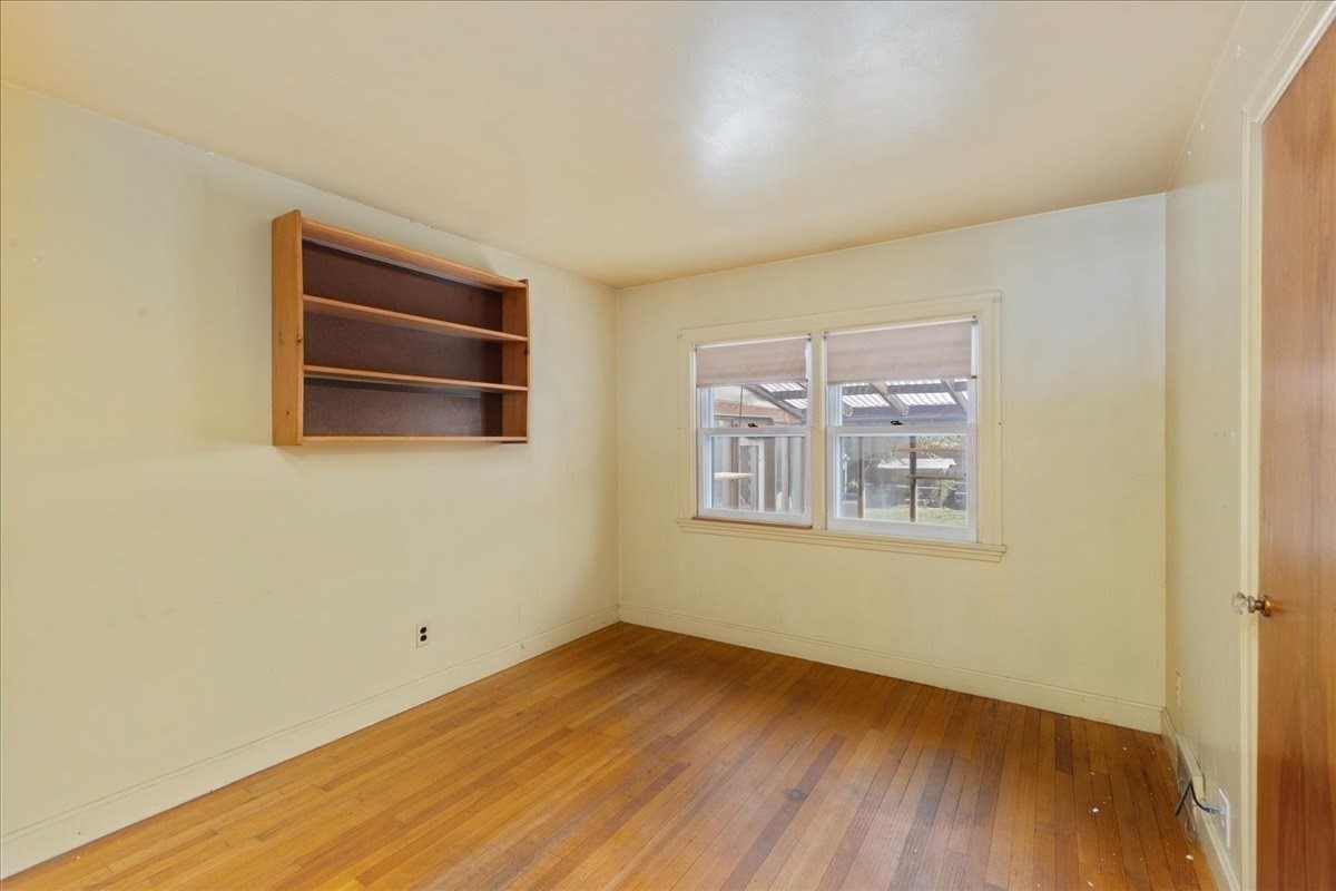 4 Oakhurst Rd