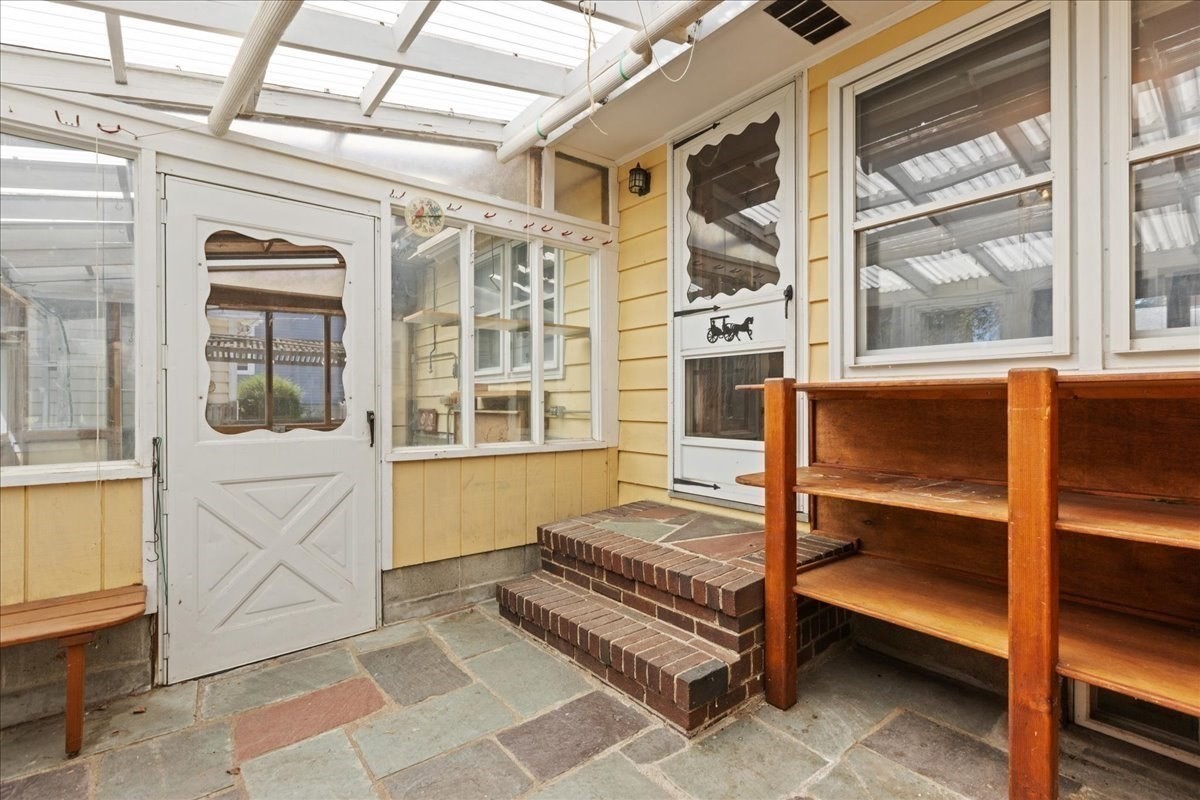 4 Oakhurst Rd