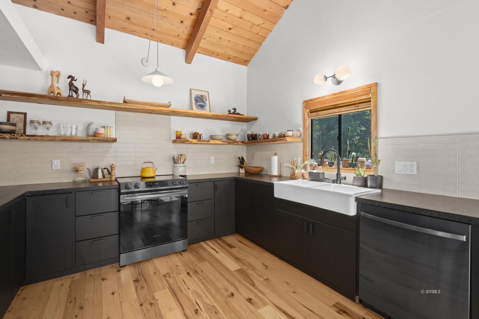 25291 Cree, Idyllwild