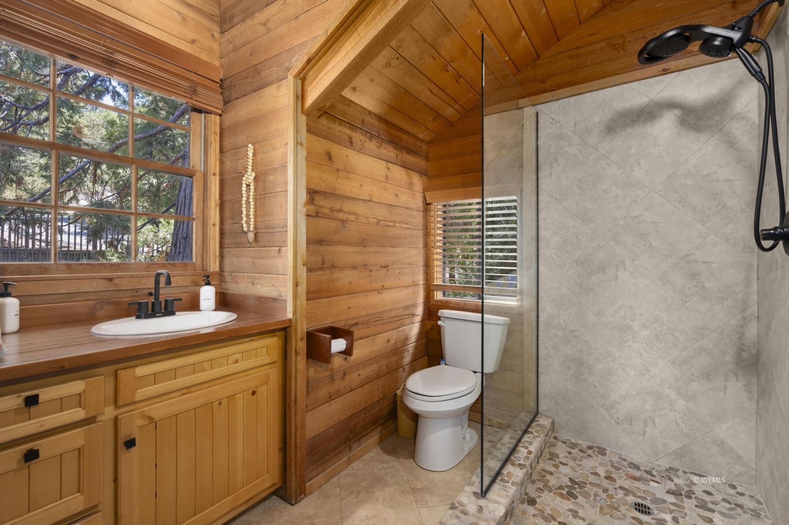 25291 Cree, Idyllwild