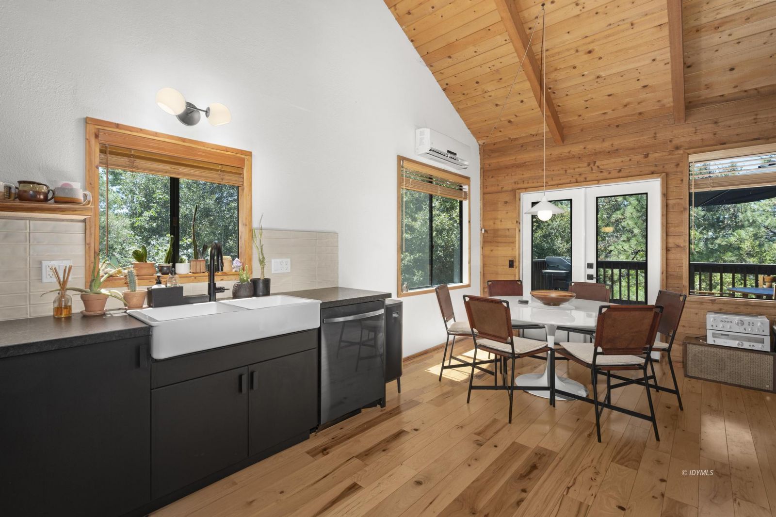 25291 Cree, Idyllwild