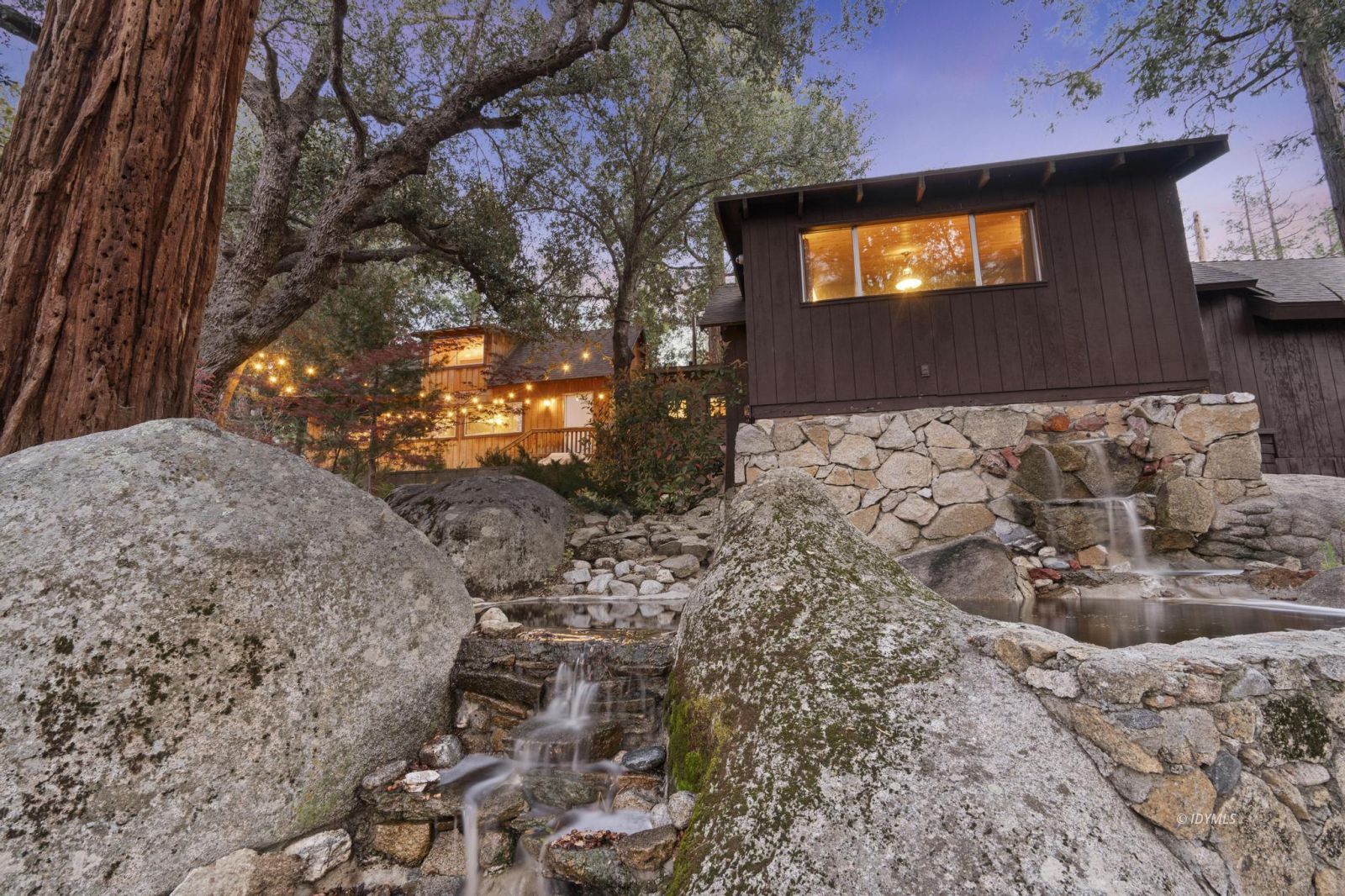 53241 Middle Ridge Dr