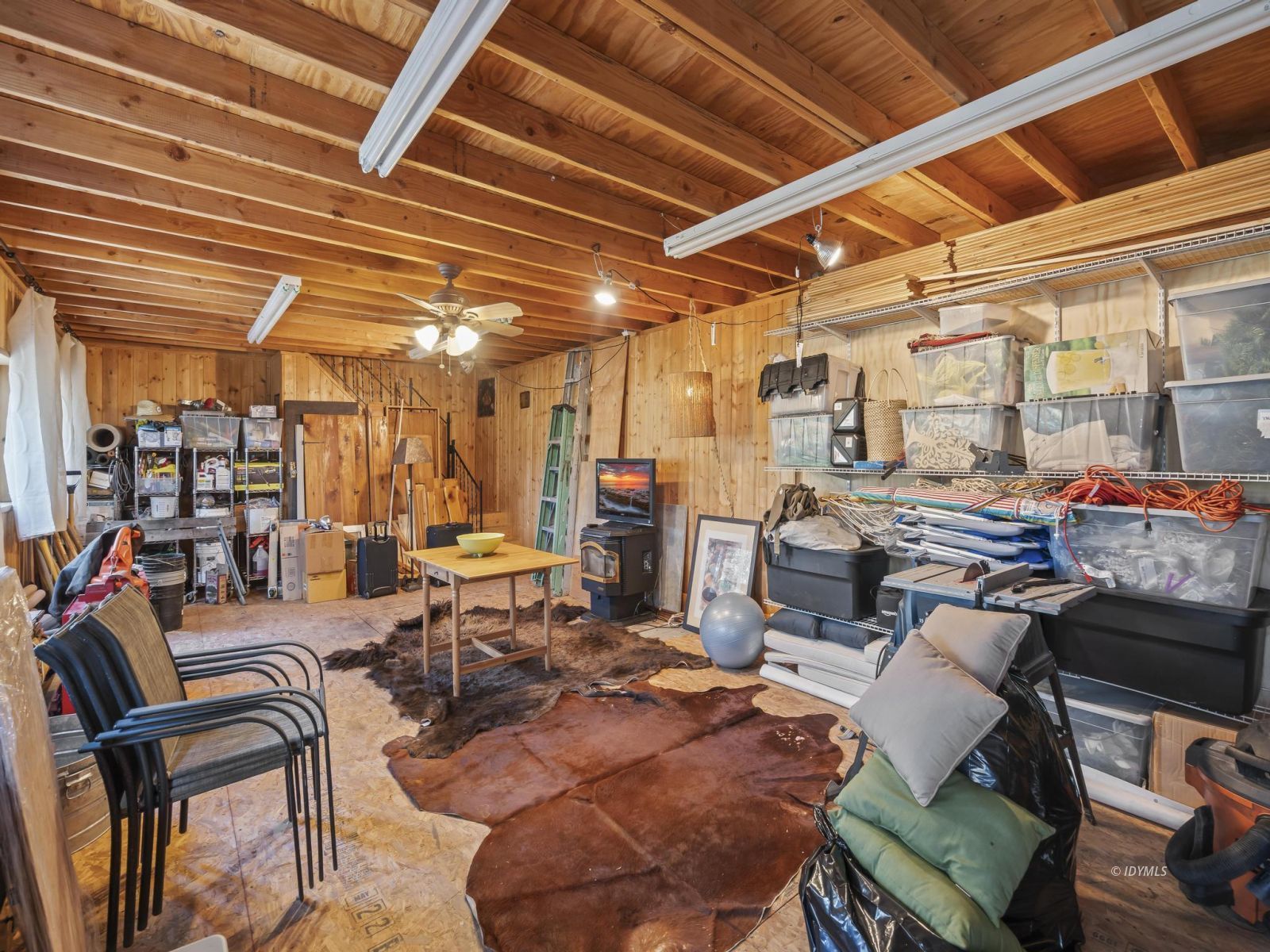 53241 Middle Ridge Dr