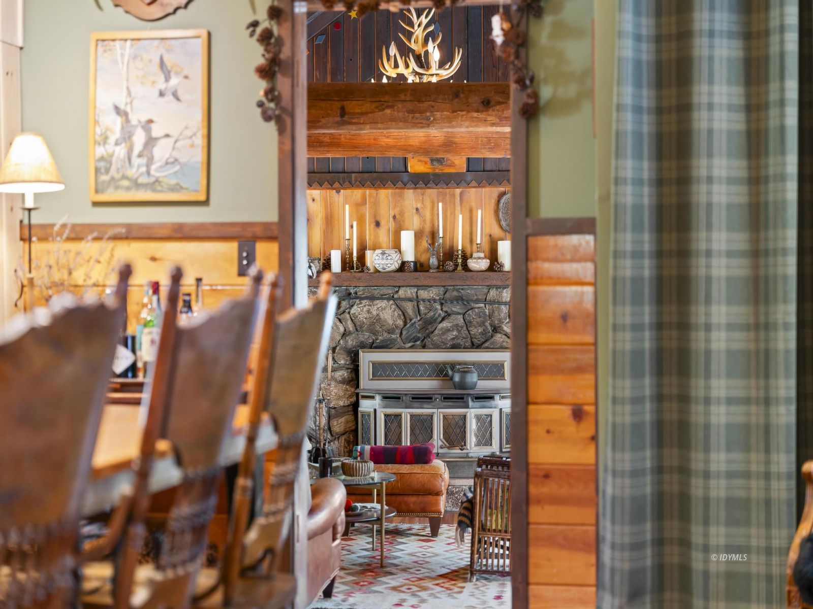 53241 Middle Ridge Dr