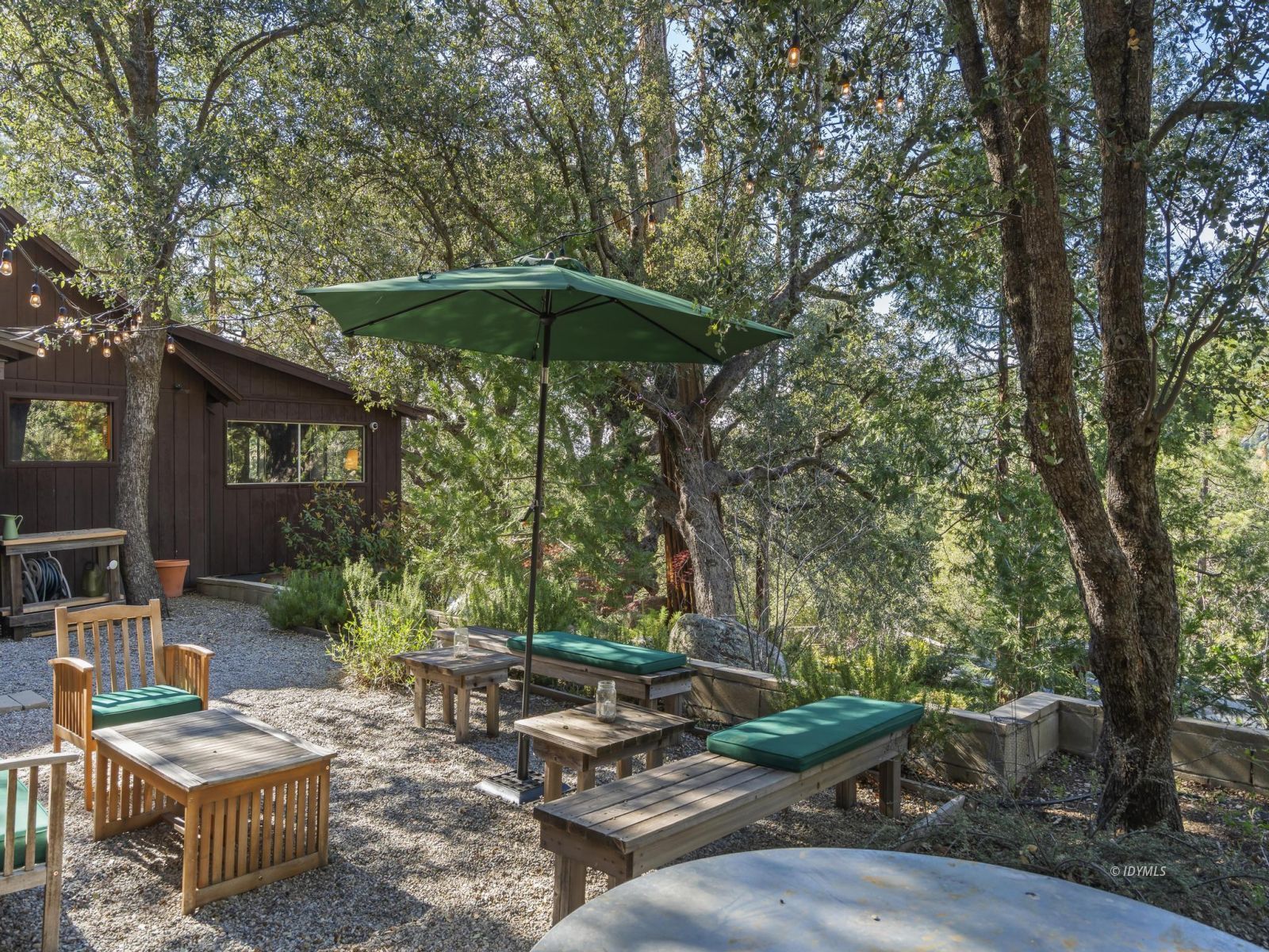 53241 Middle Ridge Dr