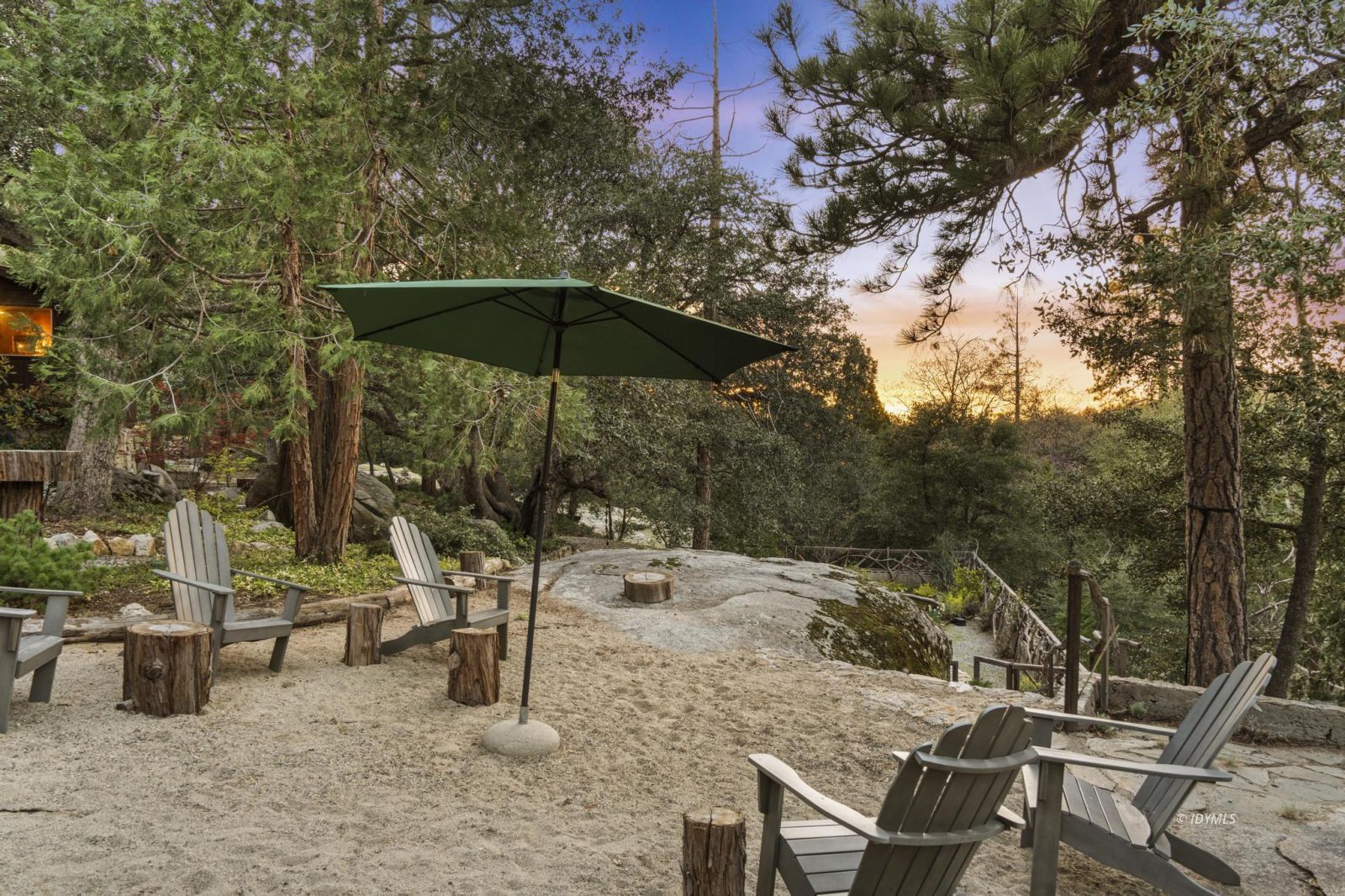 53241 Middle Ridge Dr