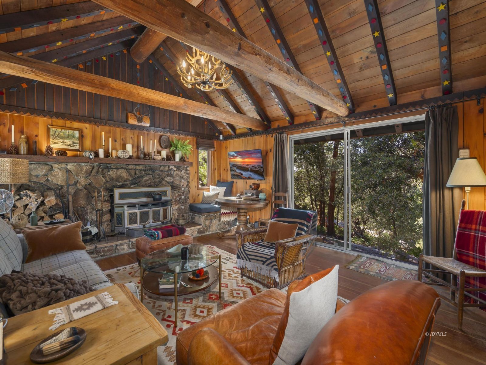 53241 Middle Ridge Dr