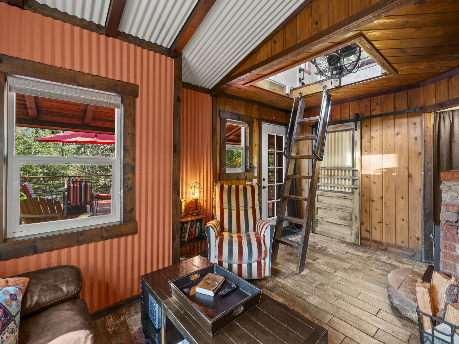 53325 Marian View Dr