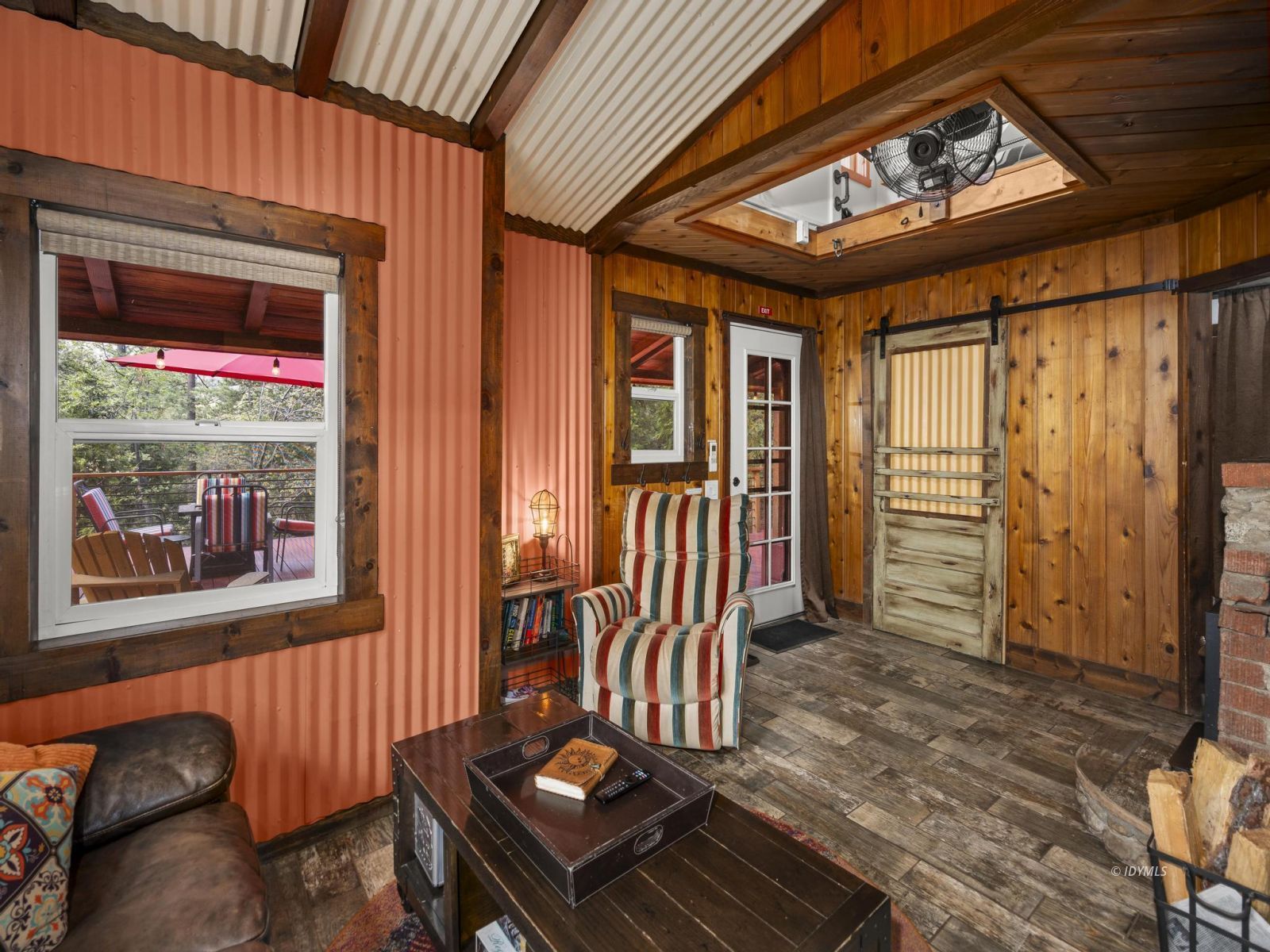 53325 Marian View Dr