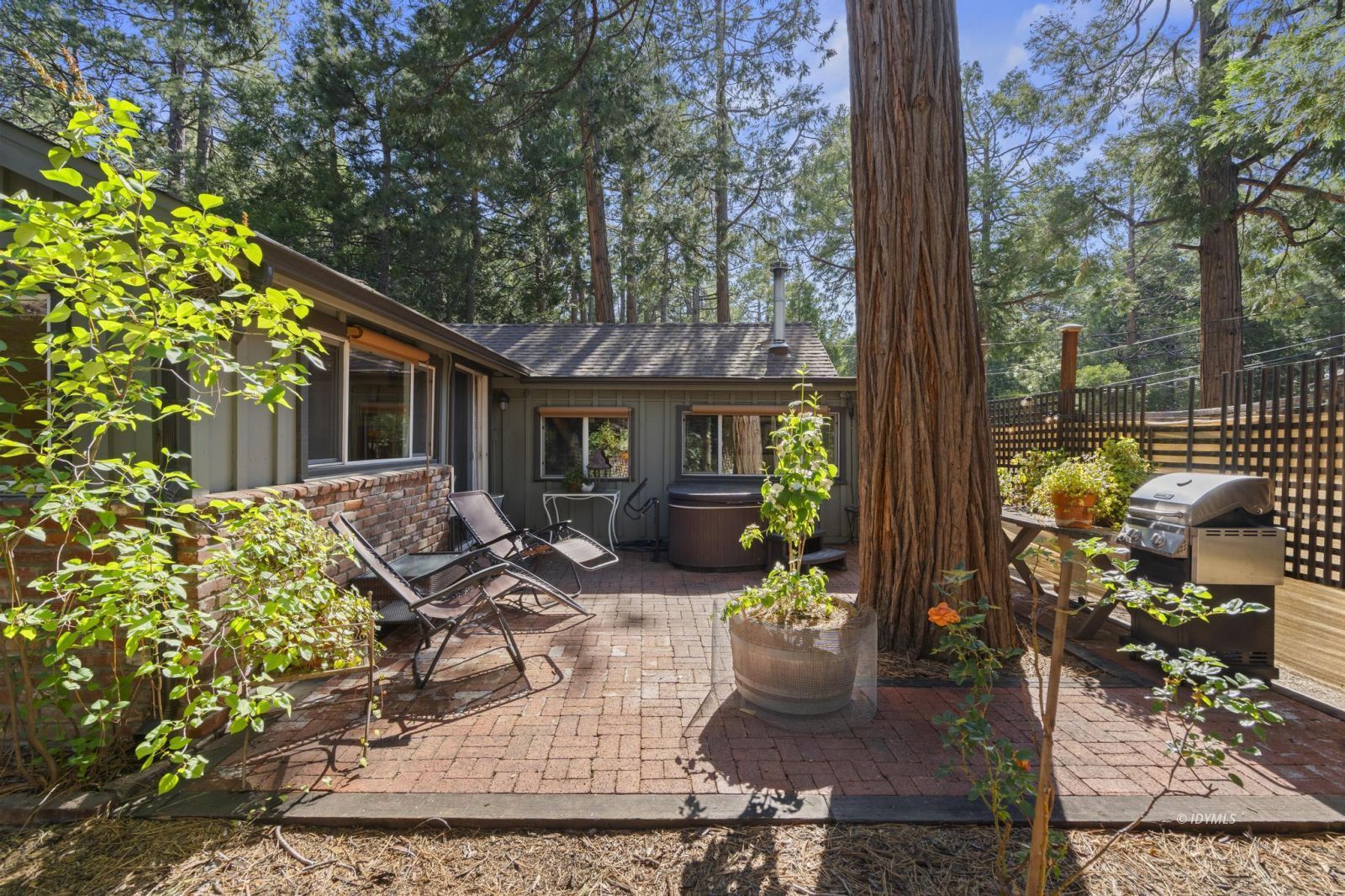 53555 Marian View Dr
