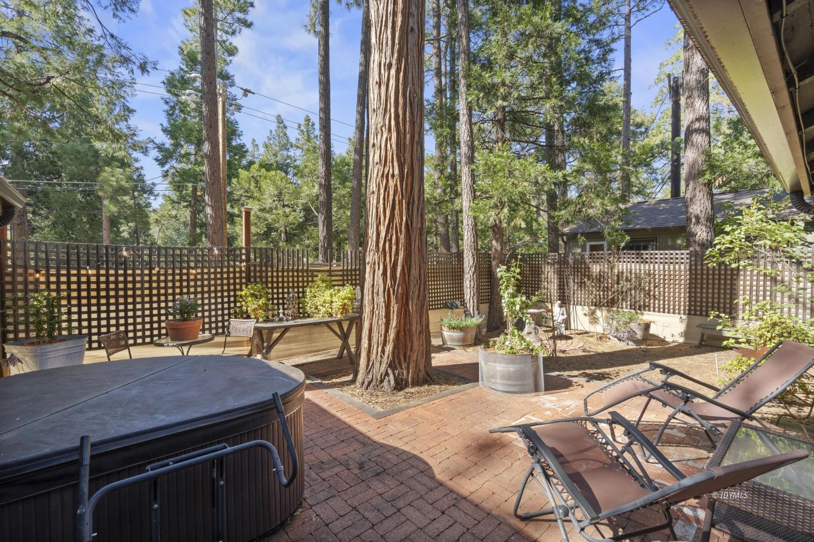 53555 Marian View Dr
