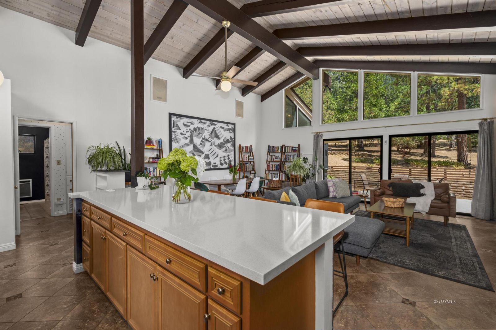 25226 Rim Rock Rd