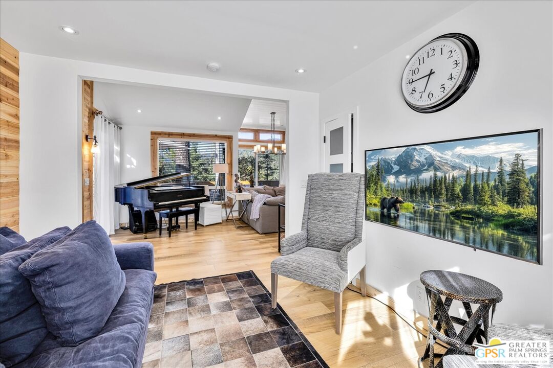 53065 Cedar Crest Dr