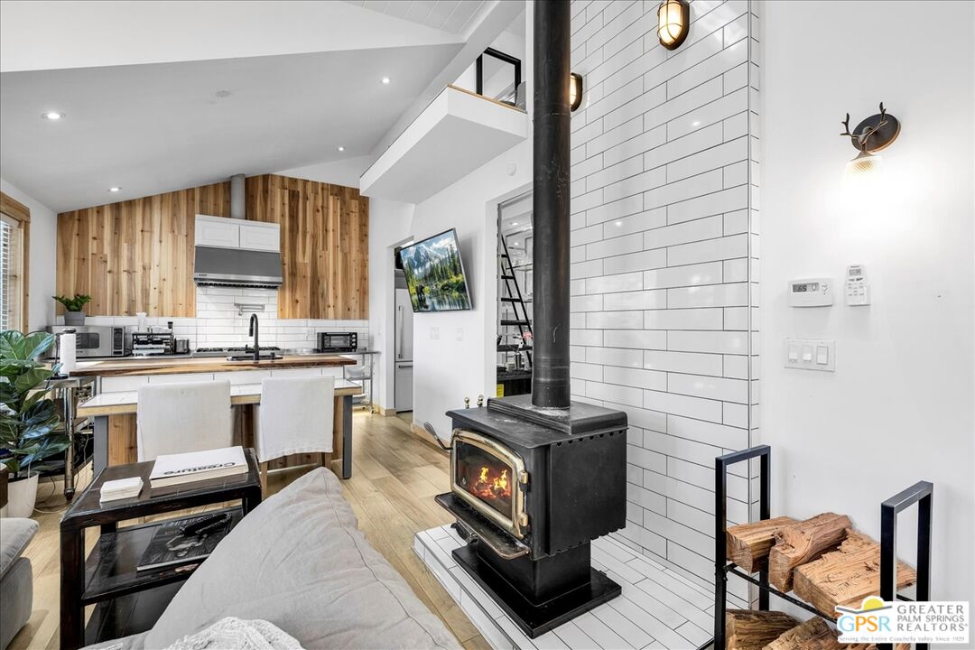 53065 Cedar Crest Dr