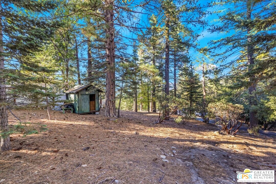 53065 Cedar Crest Dr