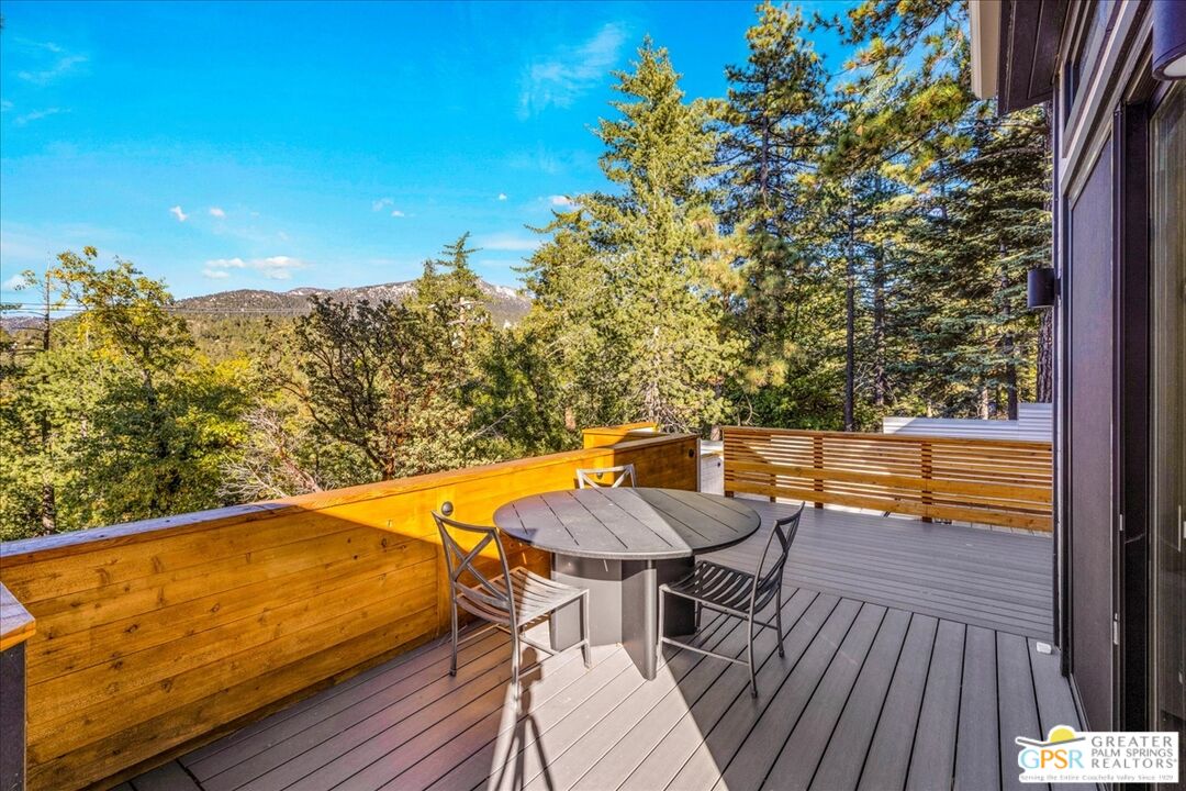 53065 Cedar Crest Dr