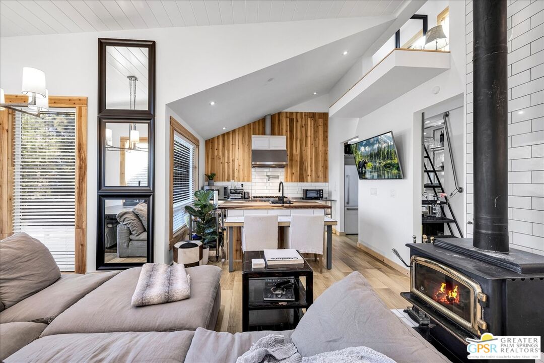 53065 Cedar Crest Dr