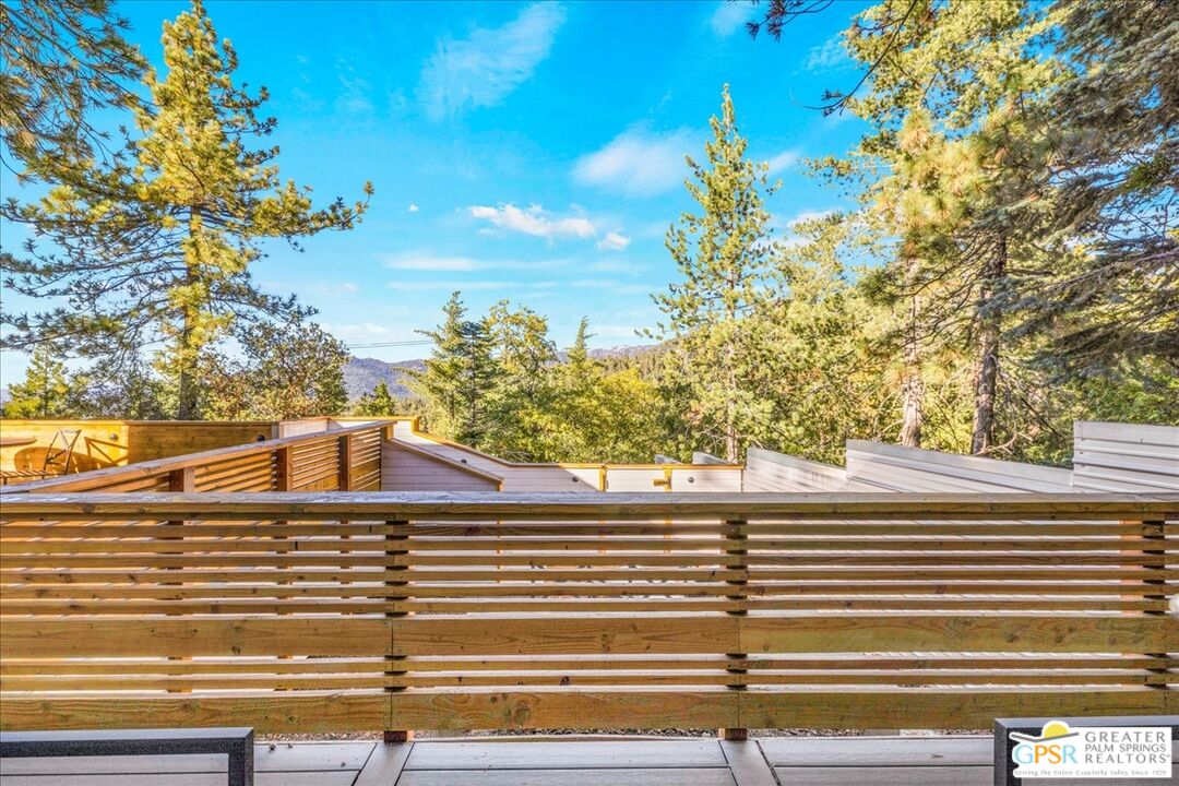 53065 Cedar Crest Dr