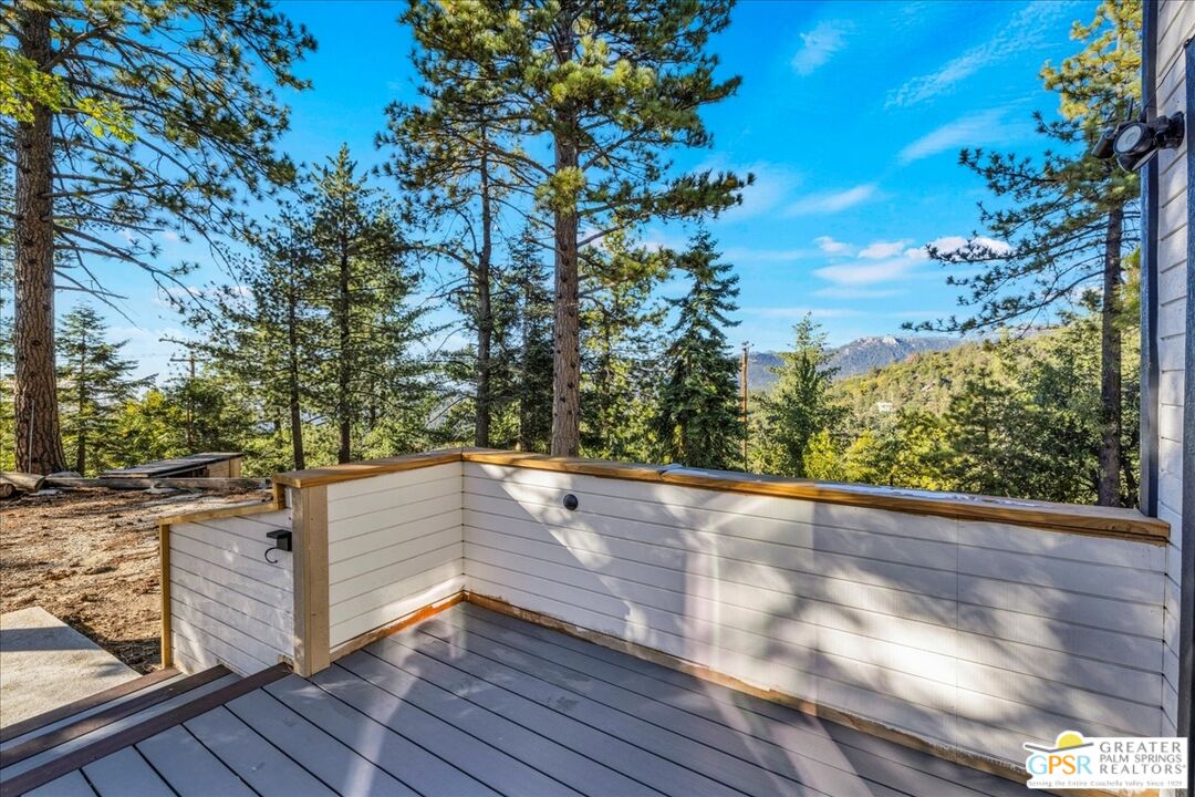 53065 Cedar Crest Dr