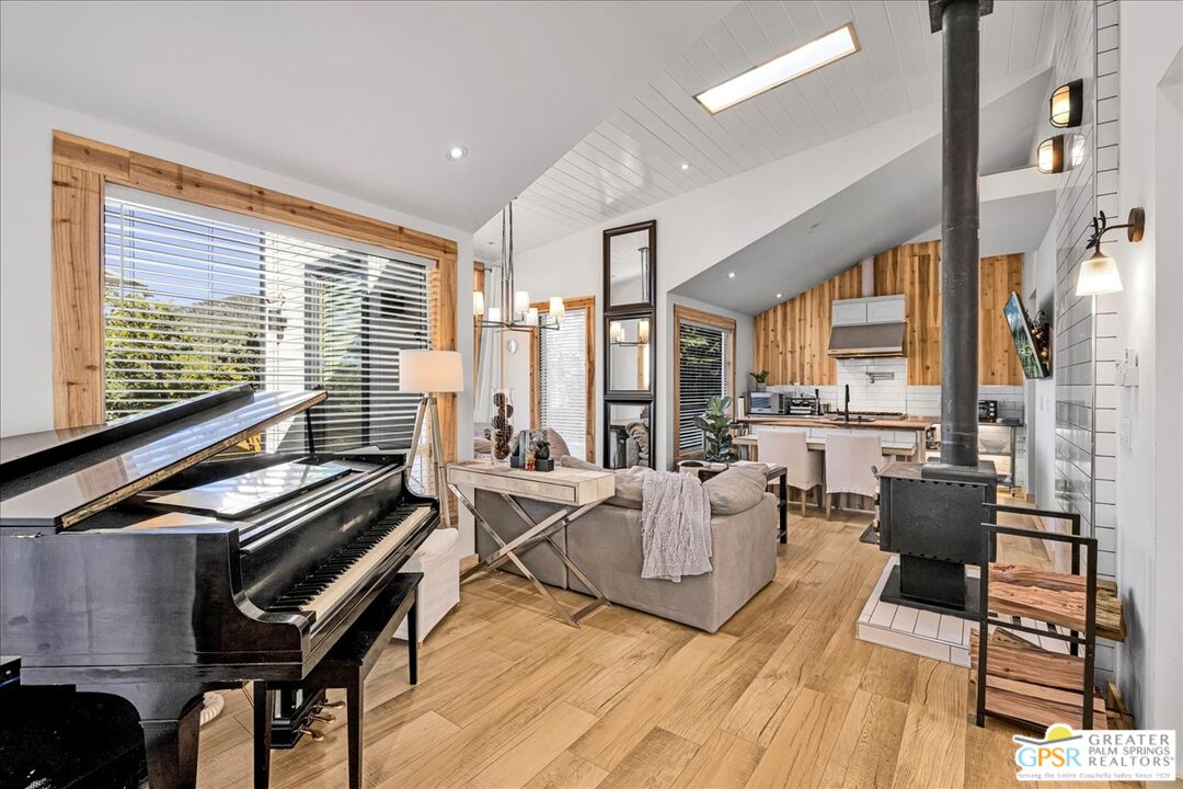 53065 Cedar Crest Dr