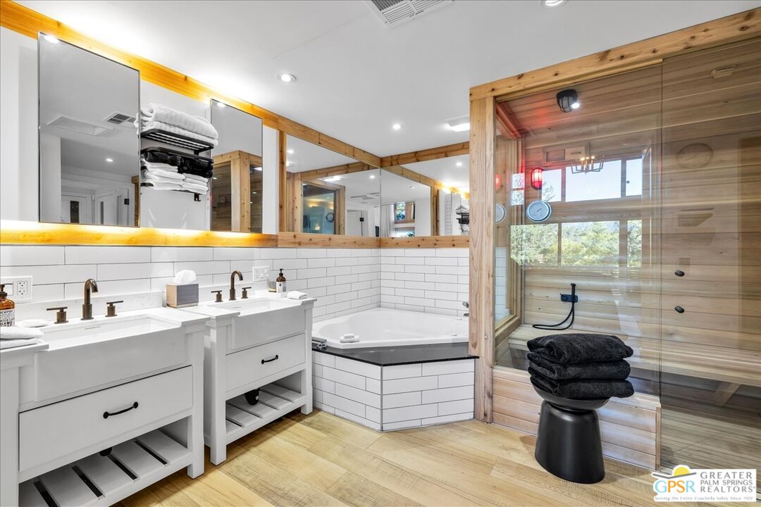 53065 Cedar Crest Dr