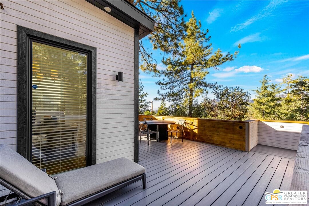 53065 Cedar Crest Dr