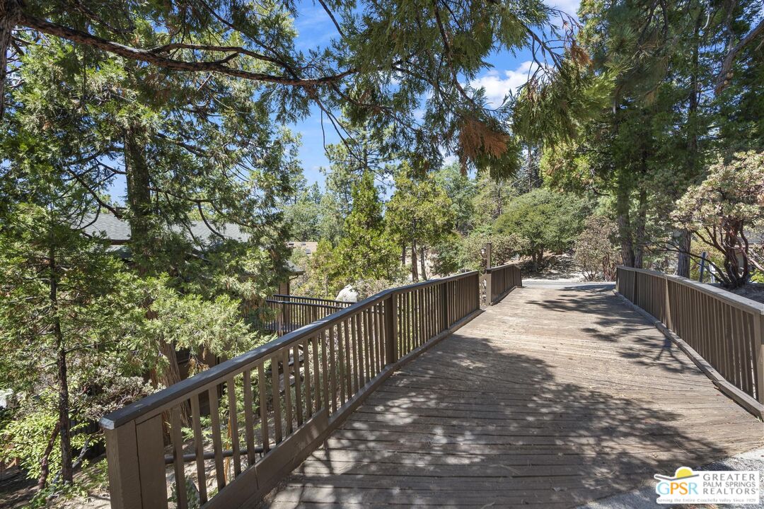25291 E Cree Ln
