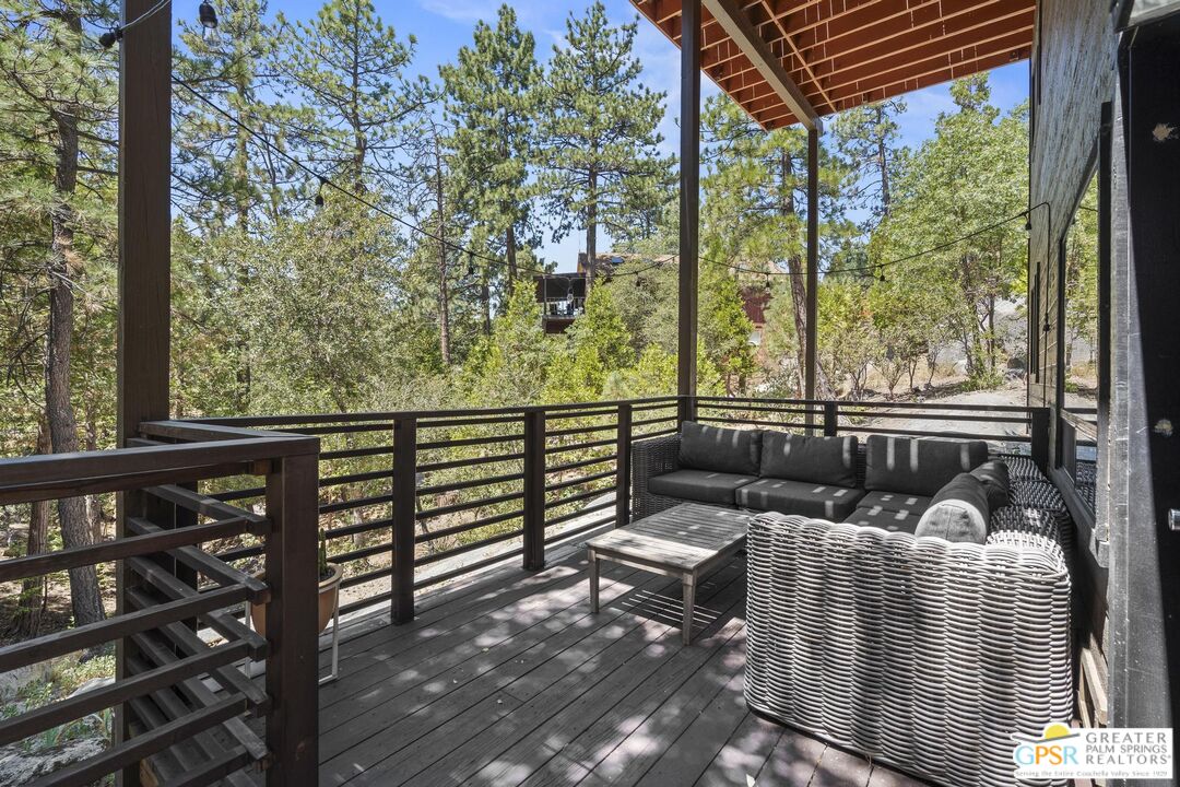 25291 E Cree Ln