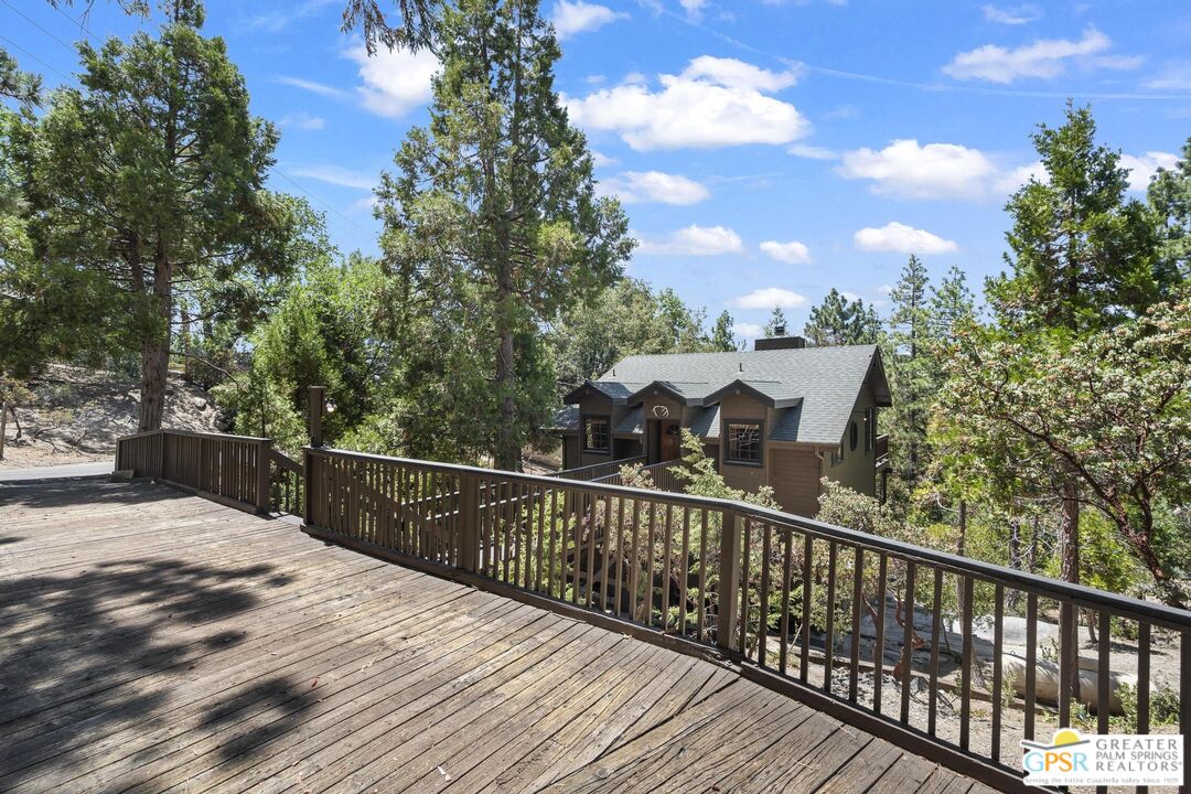 25291 E Cree Ln