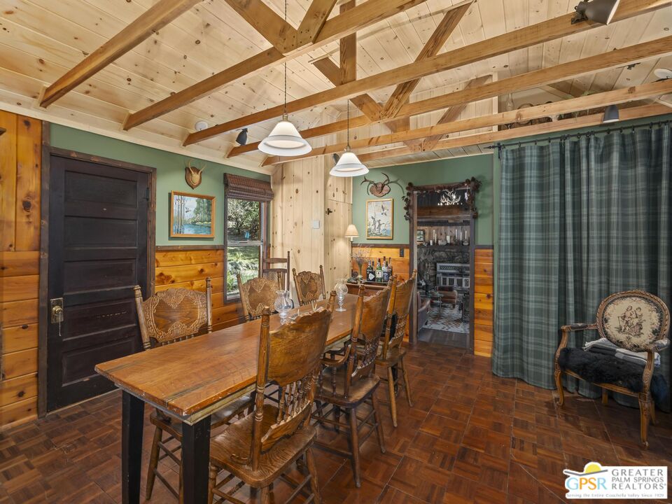 53241 Middle Ridge Dr