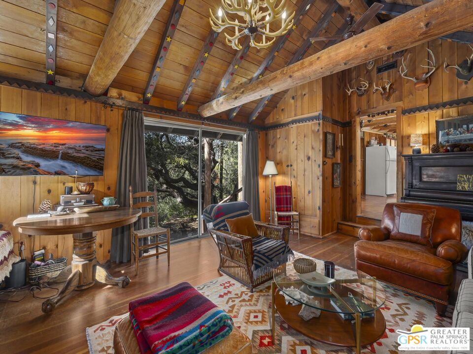 53241 Middle Ridge Dr