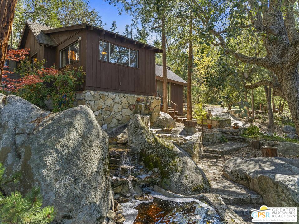 53241 Middle Ridge Dr