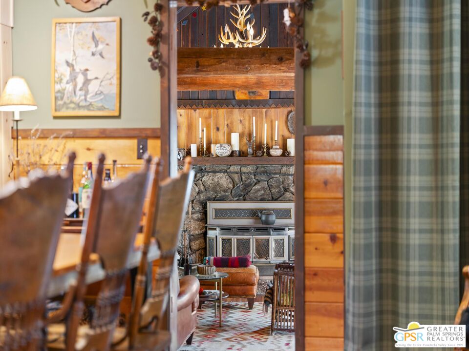 53241 Middle Ridge Dr