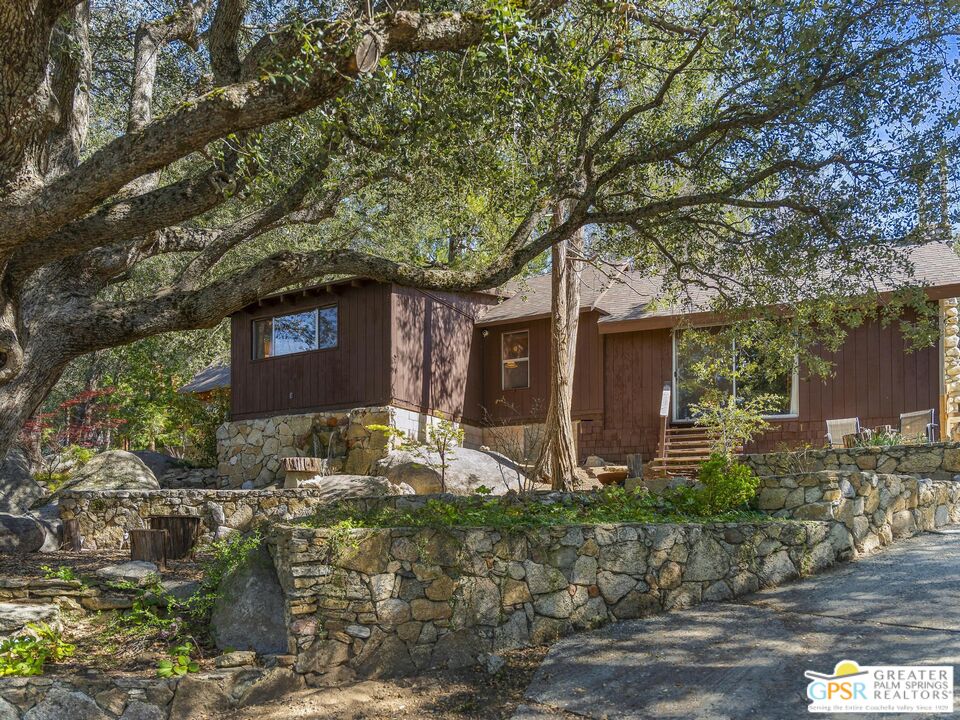 53241 Middle Ridge Dr