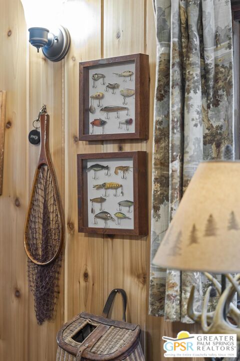 53241 Middle Ridge Dr