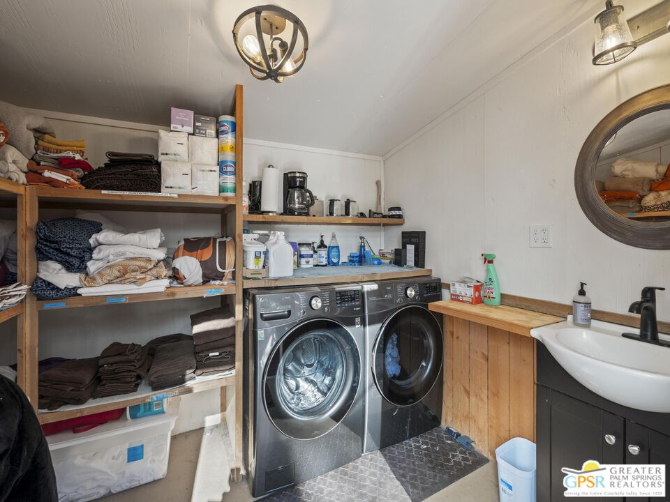 53325 Marian View Dr