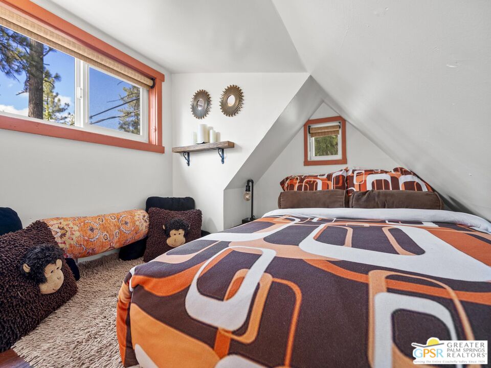 53325 Marian View Dr