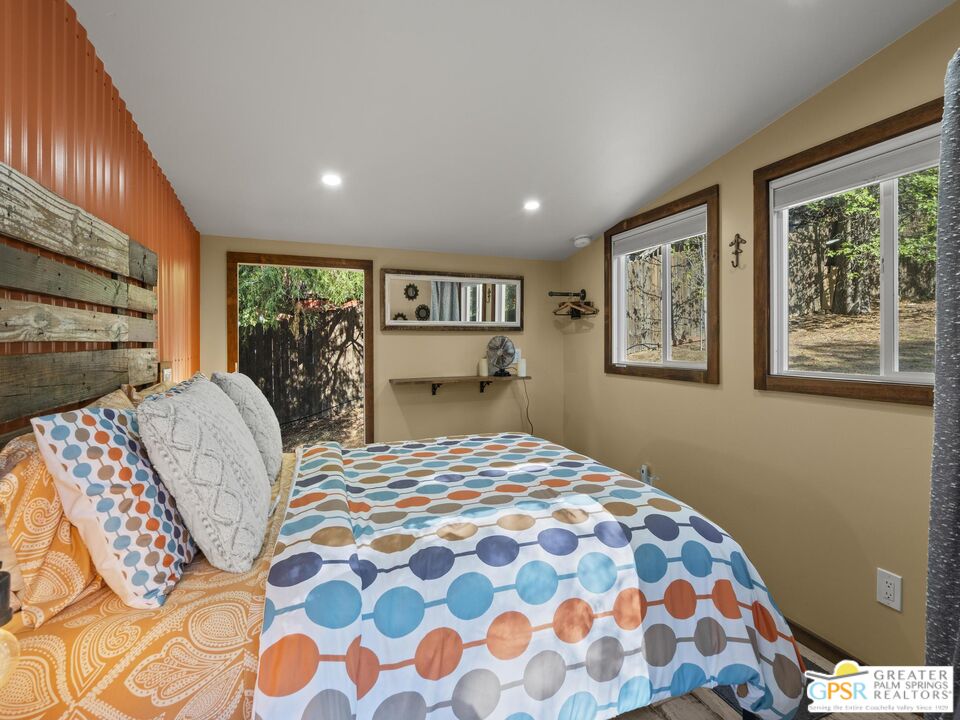 53325 Marian View Dr