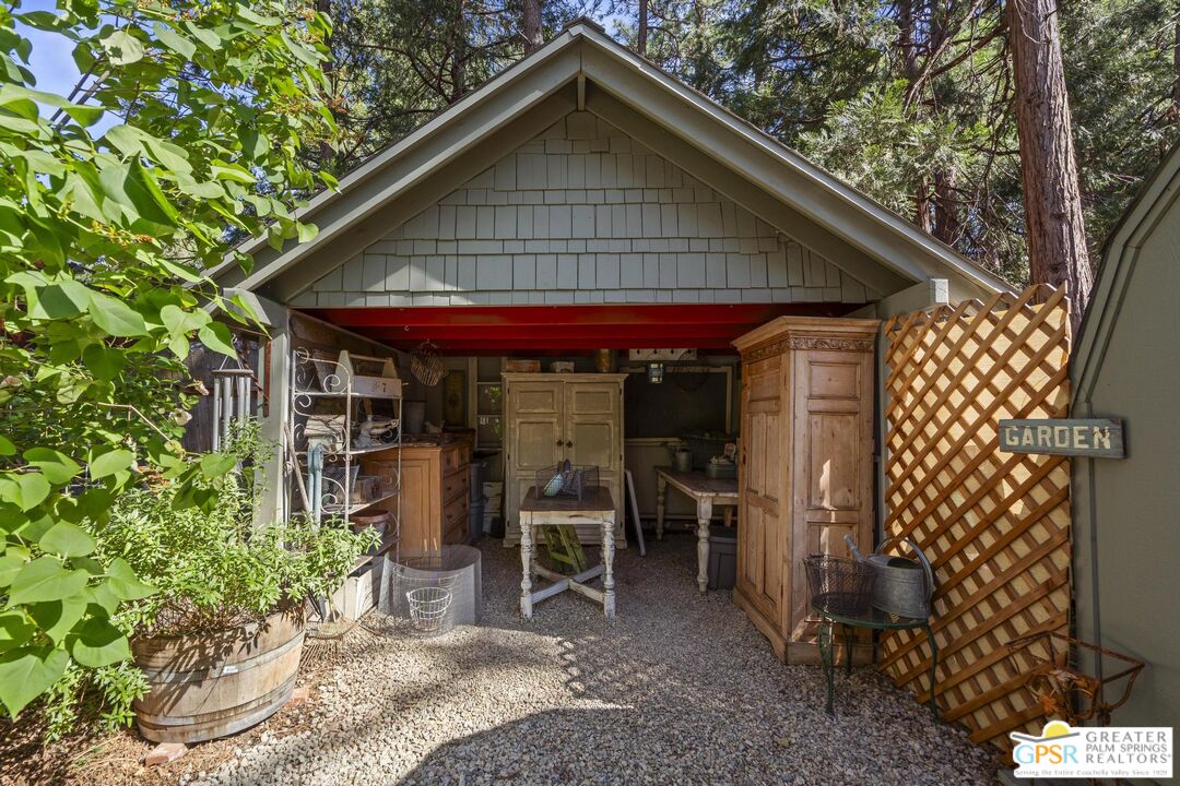 53555 Marian View Dr