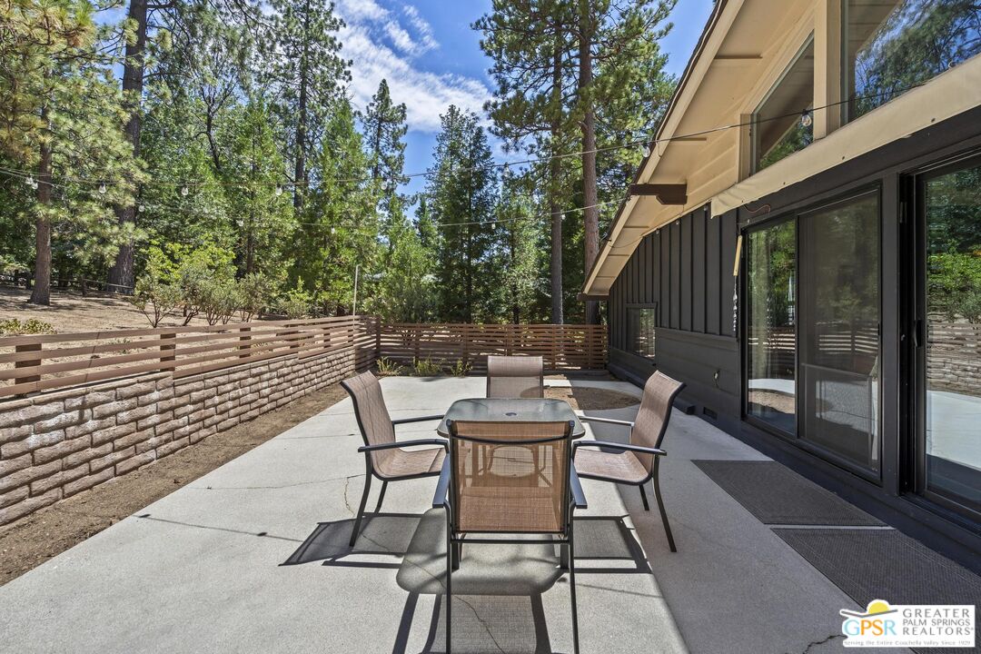 25226 Rim Rock Rd