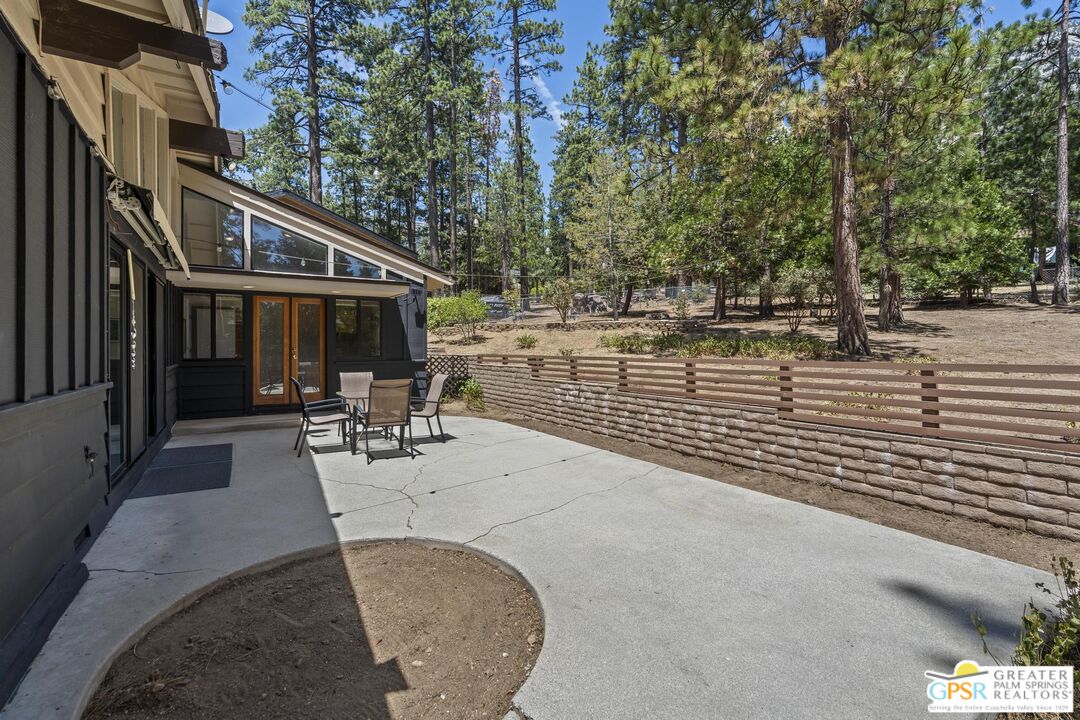 25226 Rim Rock Rd