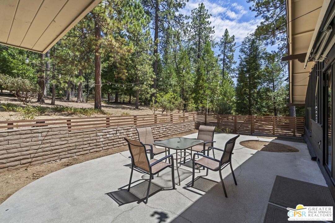25226 Rim Rock Rd