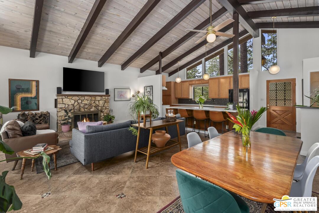 25226 Rim Rock Rd