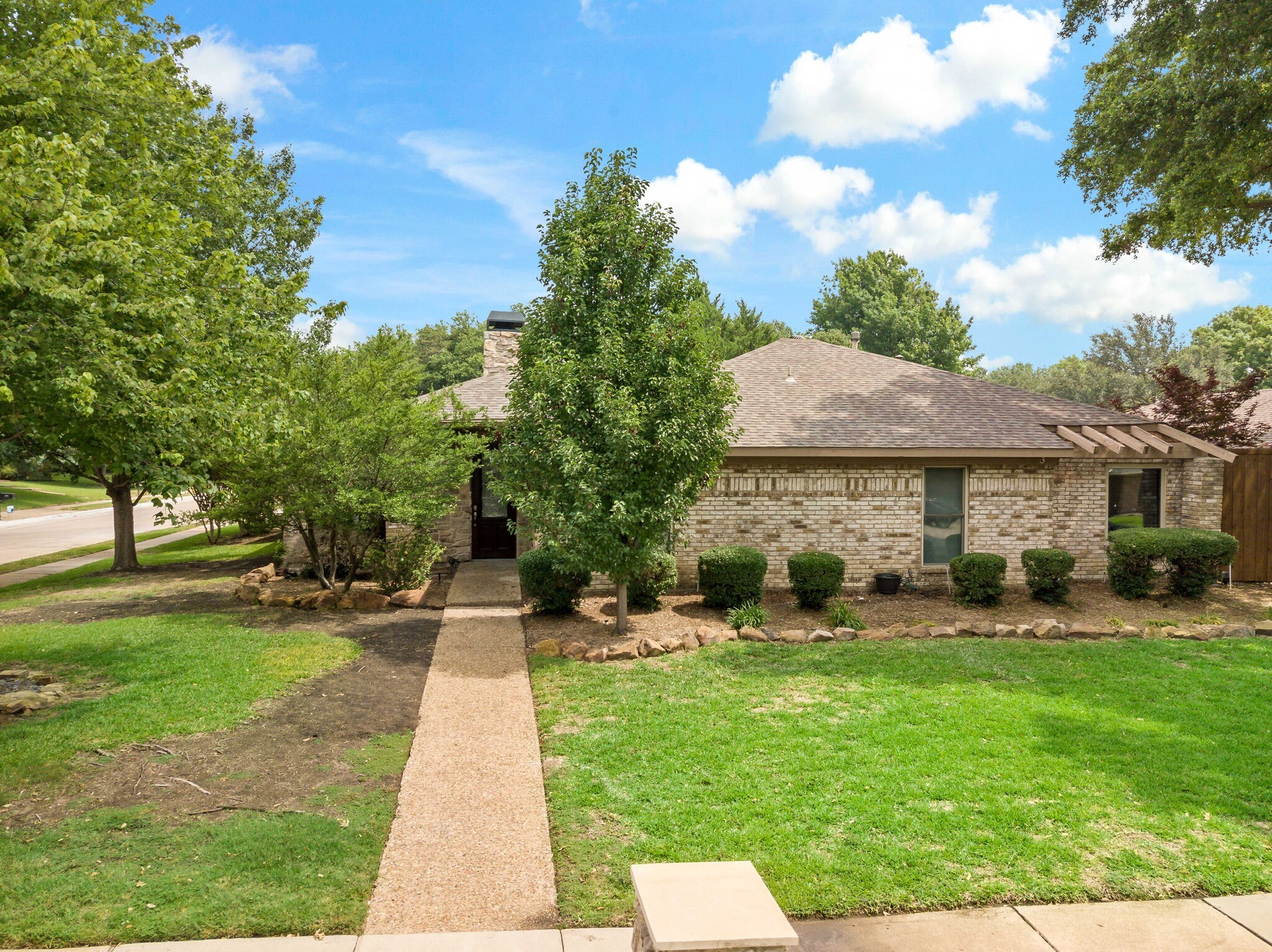 3229 Cross Bend Road